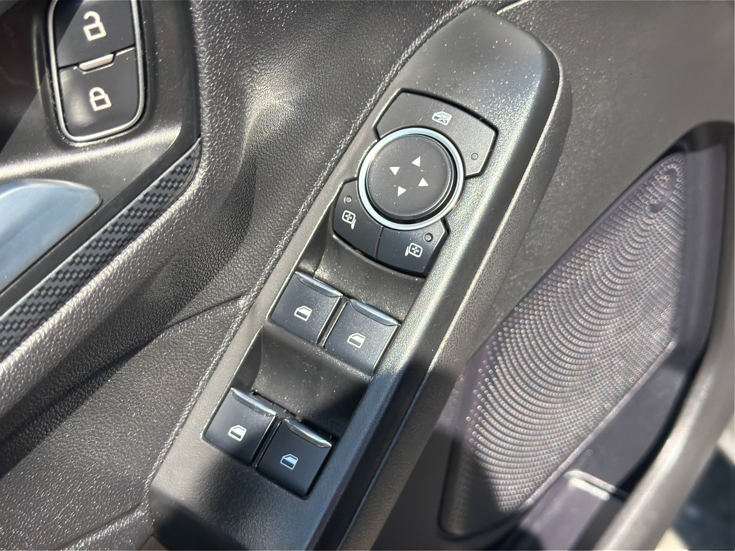 Used 2024 Ford Escape ST-Line w/ Tech Pack #1 AWD/4WD image 33
