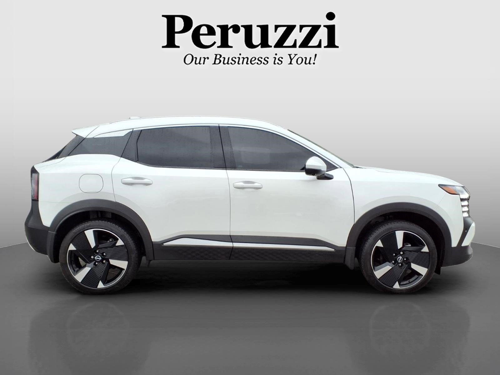 Certified 2025 Nissan Kicks SR w/ SR Premium Package image 2