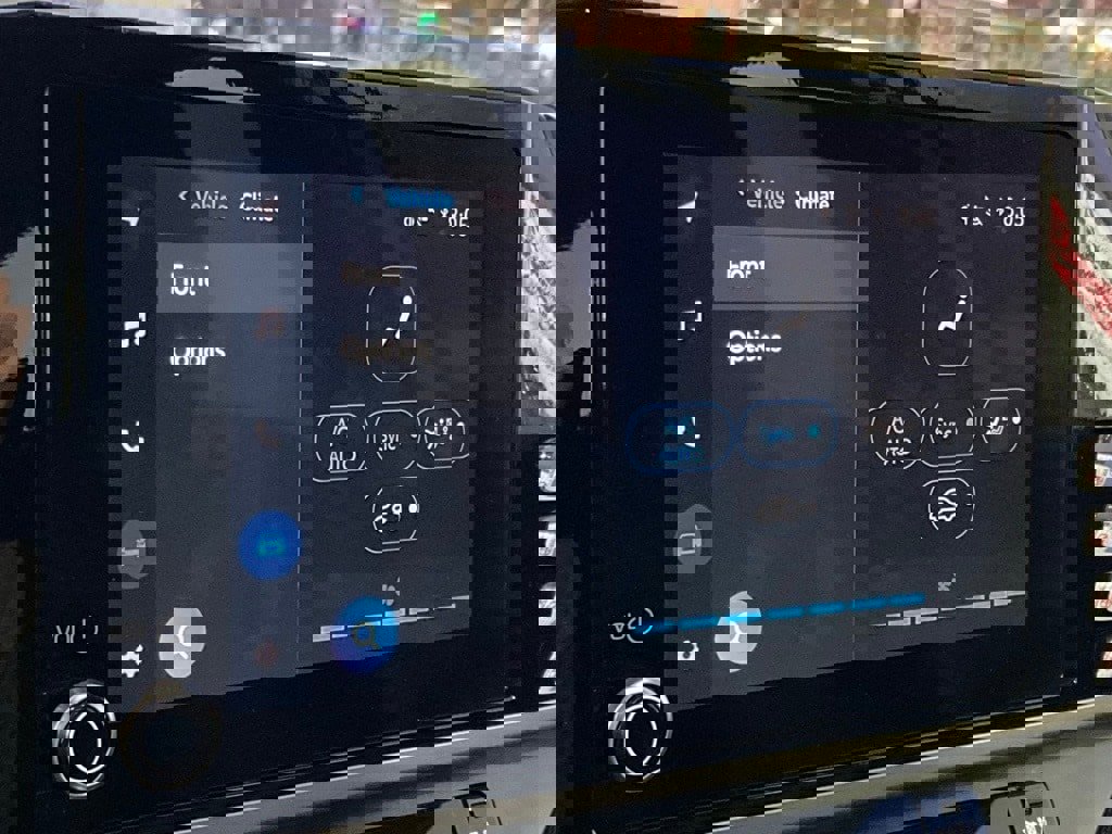 Certified 2025 Toyota Camry LE image 21