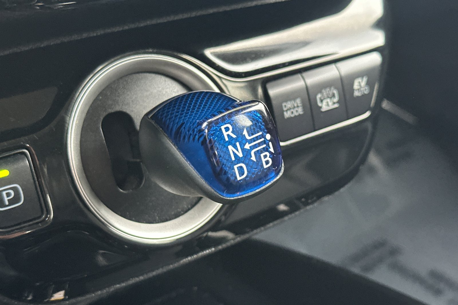 Certified 2022 Toyota Prius Prime XLE FWD image 34