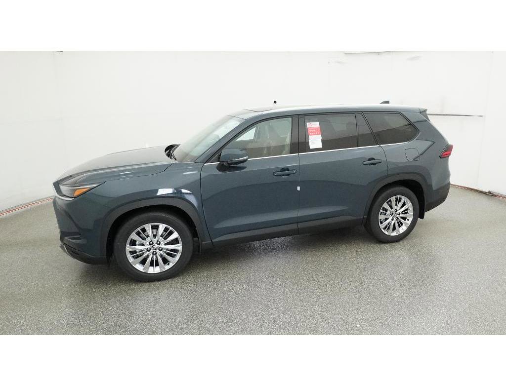 New 2026 Toyota Grand Highlander Platinum image 2