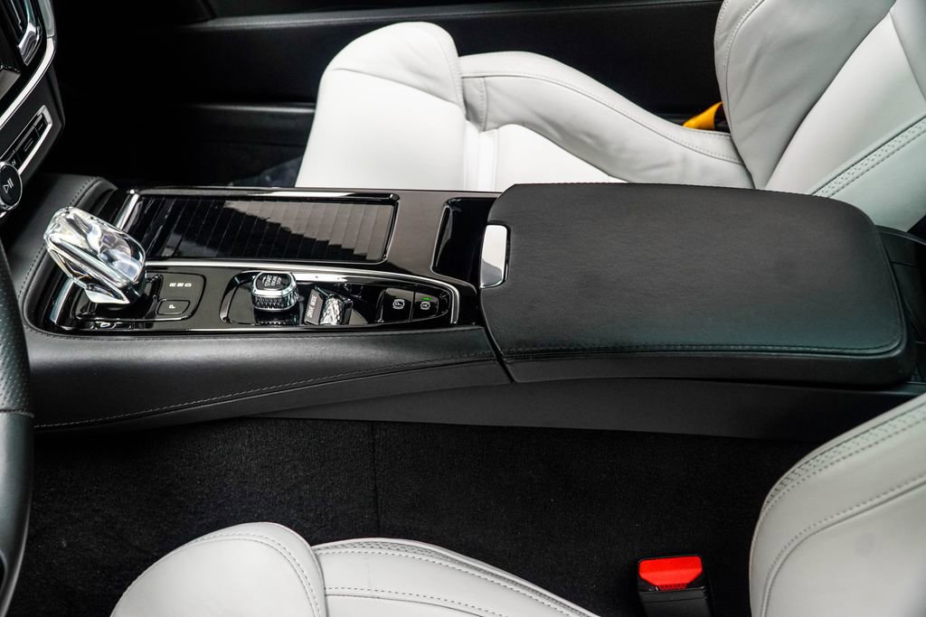 Used 2021 Polestar Polestar 1 image 21