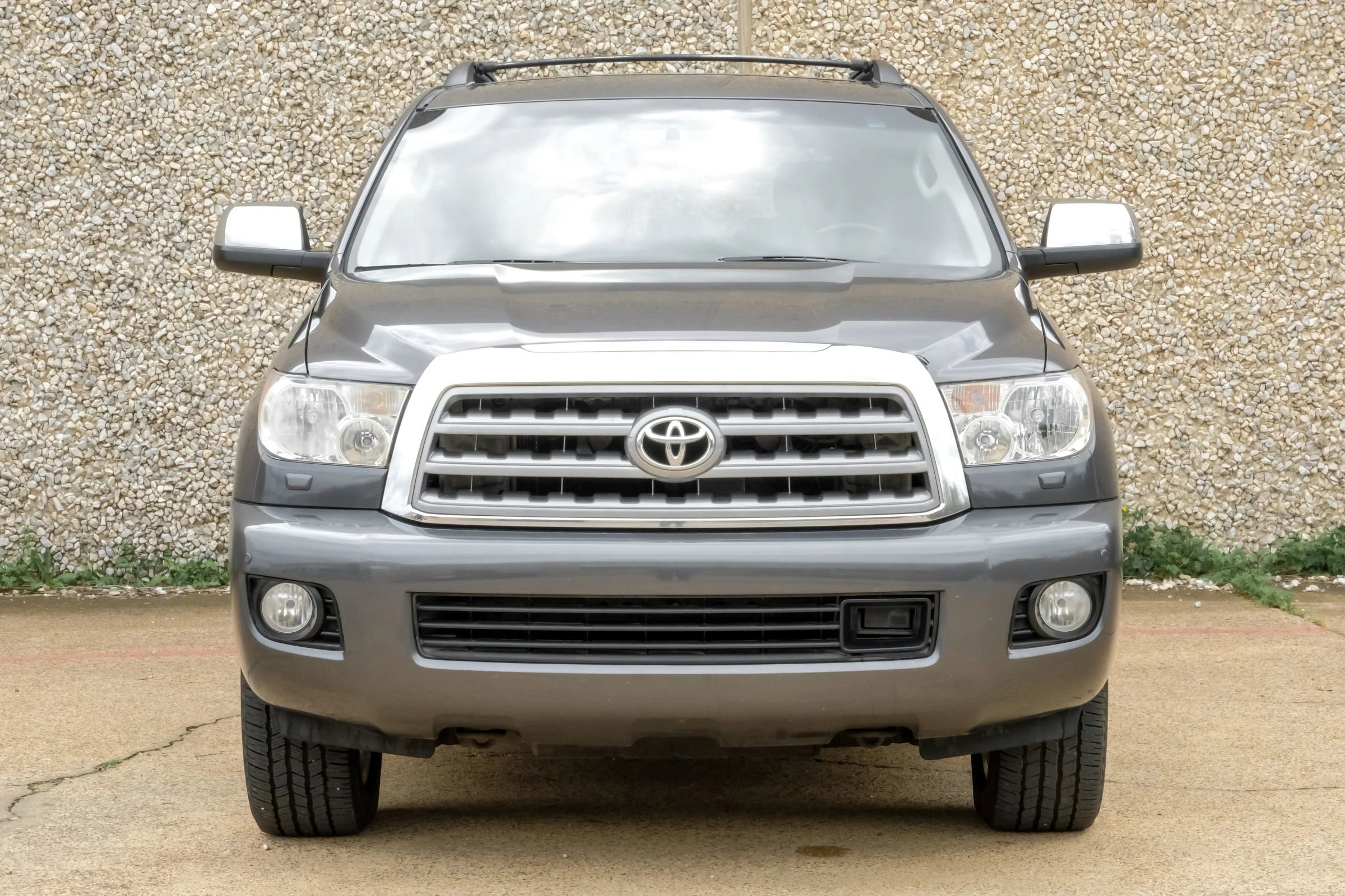 Used 2011 Toyota Sequoia Platinum AWD/4WD image 6