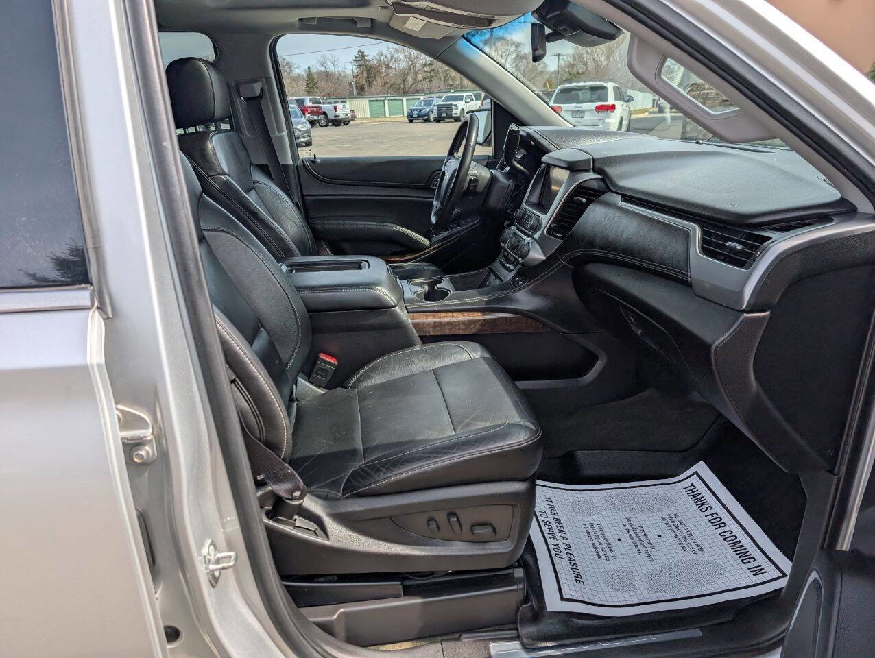 Used 2015 Chevrolet Suburban LT image 11