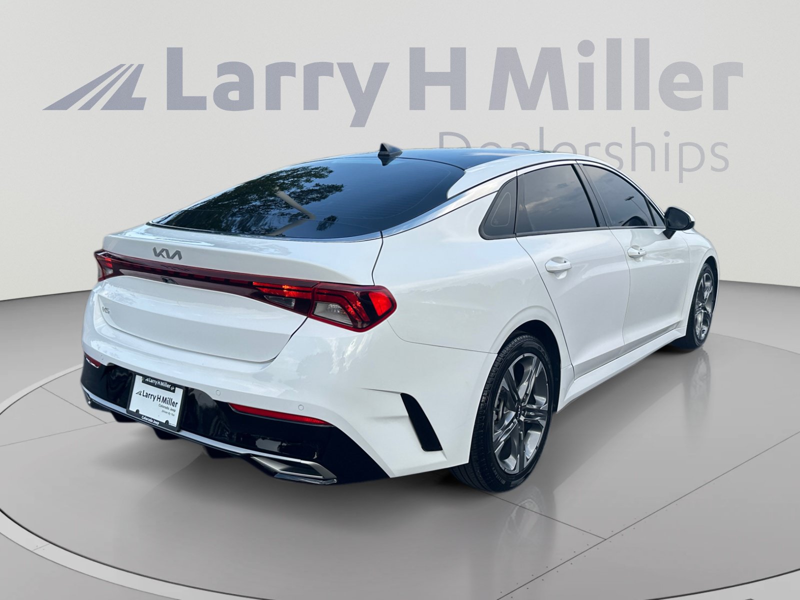 Used 2023 Kia K5 EX FWD image 5