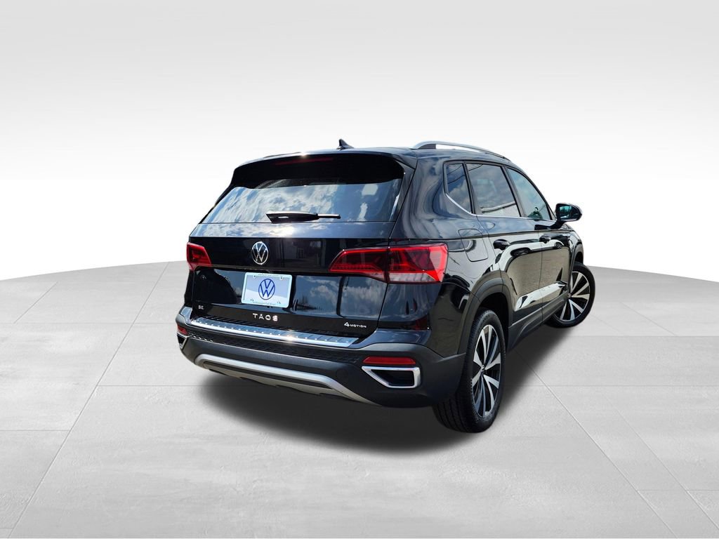 Certified 2022 Volkswagen Taos SE w/ Panoramic Sunroof Package image 7