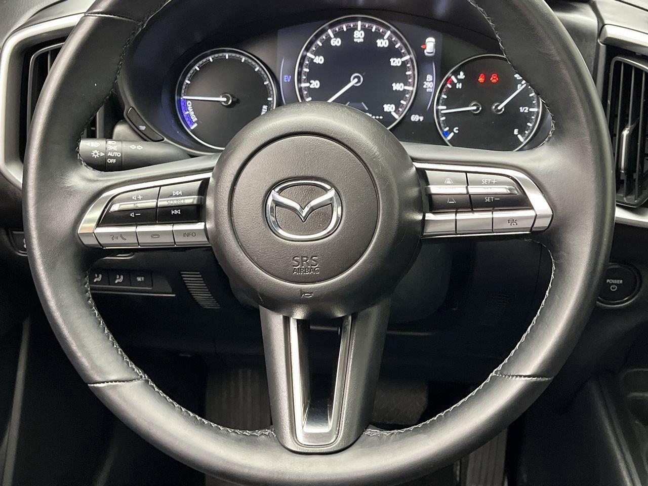 Used 2025 MAZDA CX-50 AWD 2.5 Hybrid w/ Premium Pkg image 18