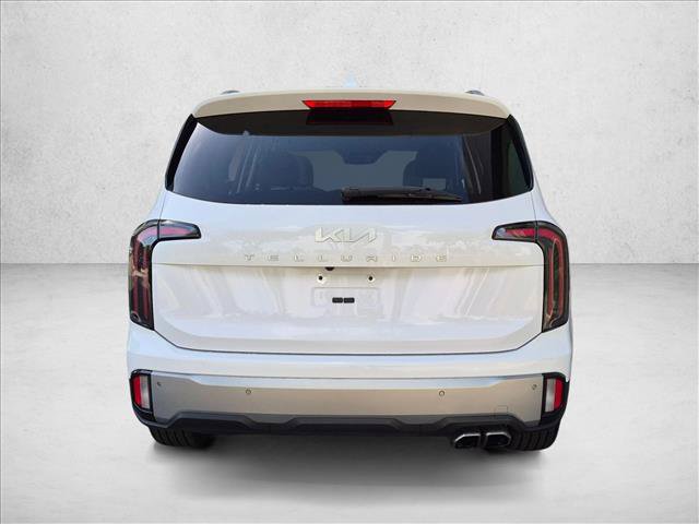 Used 2023 Kia Telluride EX w/ EX Captain's Chair Package FWD image 7