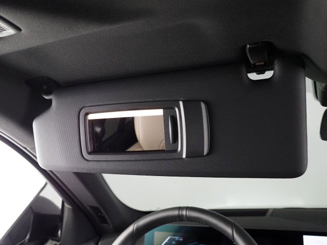 Used 2025 BMW i5 eDrive40i w/ M Sport Package image 76