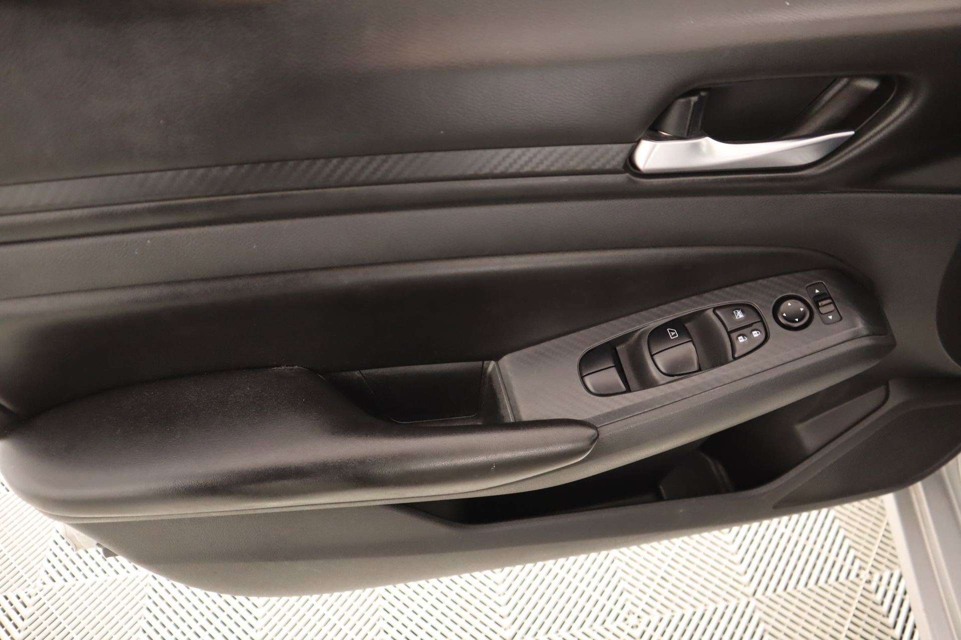 Used 2021 Nissan Altima 2.5 S w/ Driver Assist Package image 12