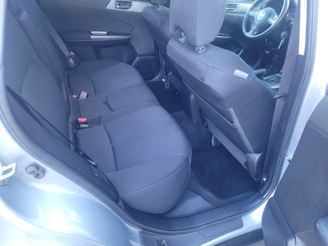 Used 2012 Subaru Forester 2.5X Premium w/ All-Weather Pkg AWD/4WD image 12