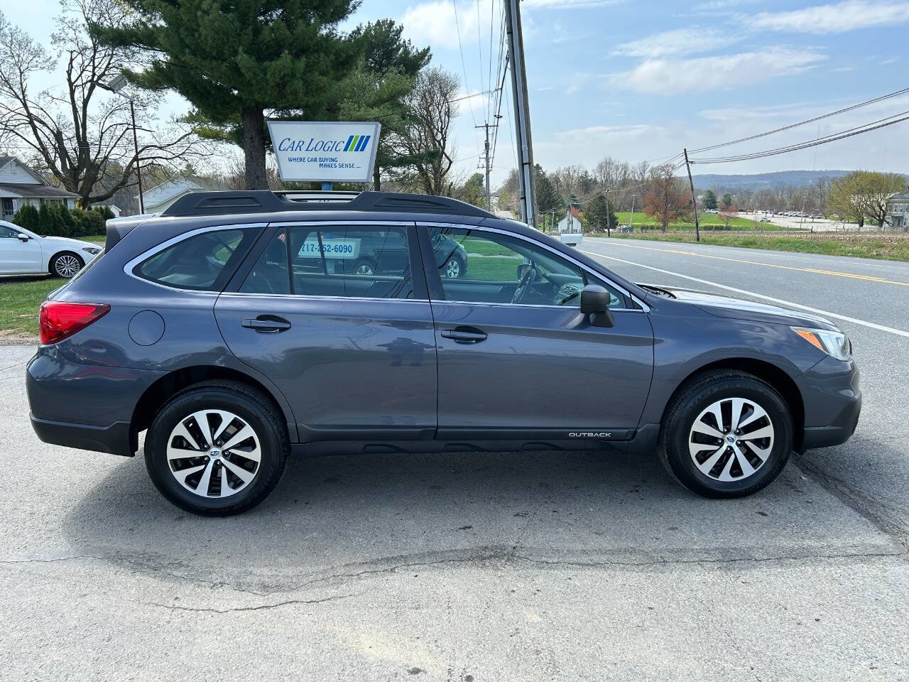 Used 2015 Subaru Outback 2.5i image 7