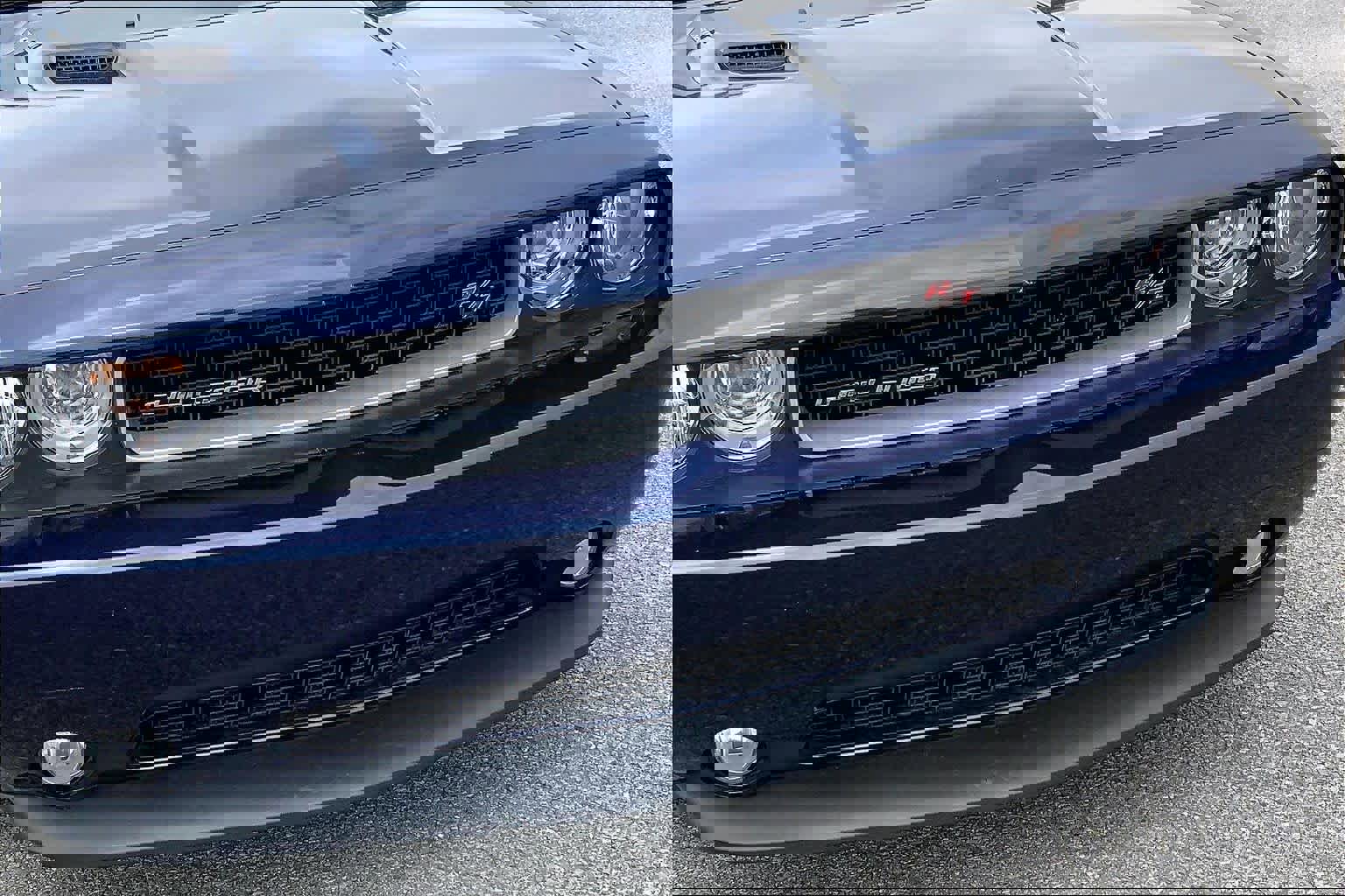 Used 2013 Dodge Challenger R/T image 29