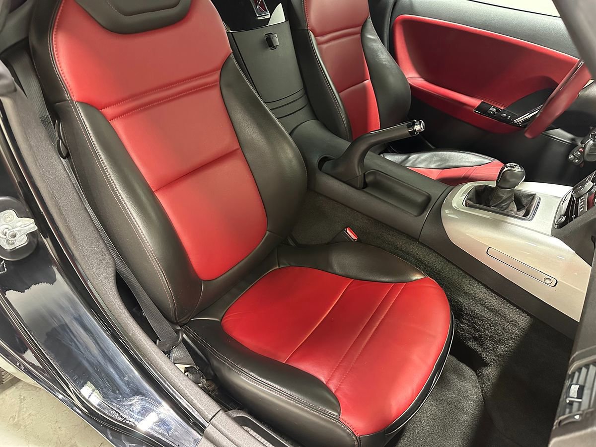 Used 2009 Saturn Sky w/ Premium Trim Package RWD image 14