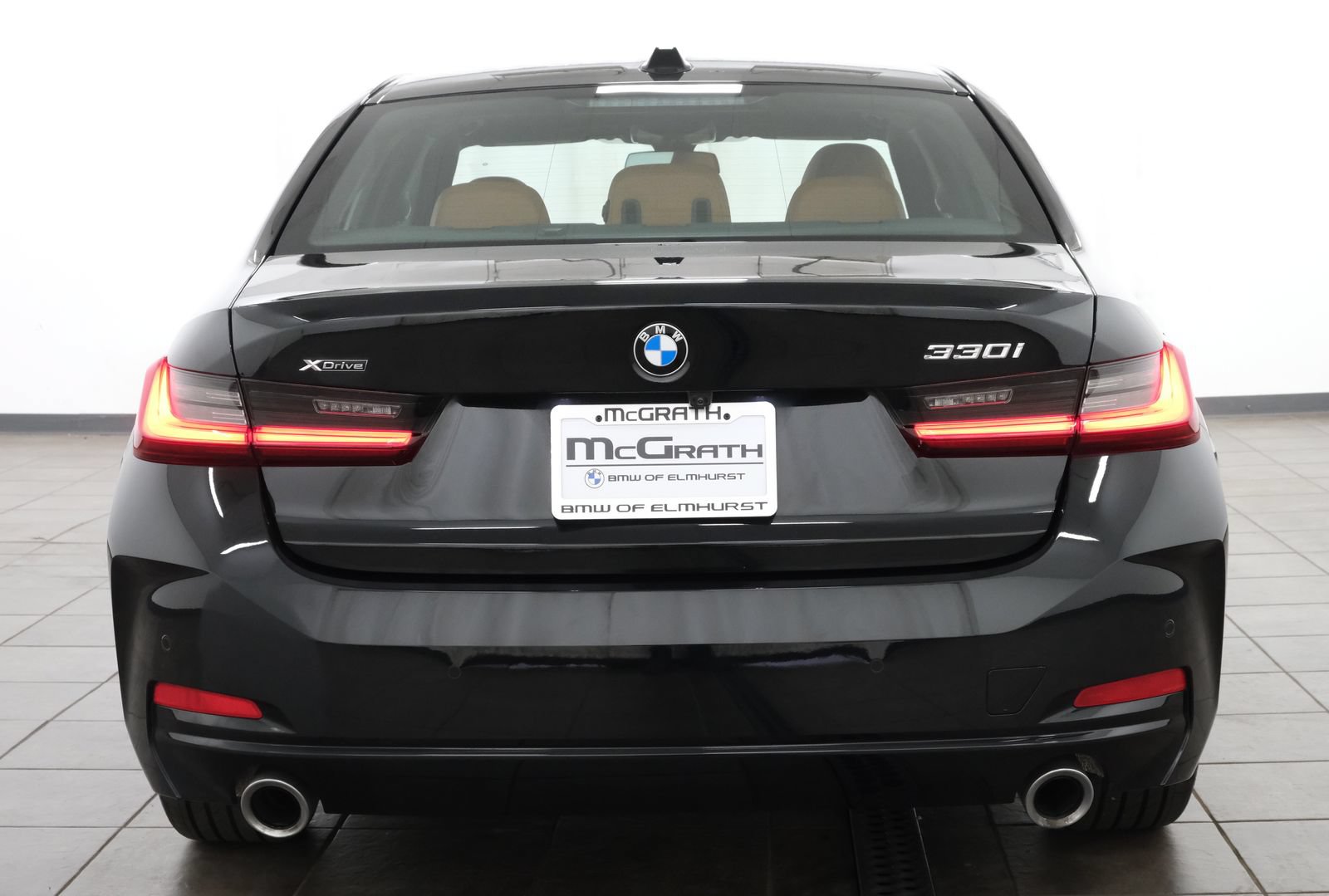 Used 2024 BMW 330i xDrive Sedan w/ Convenience Package AWD/4WD image 4