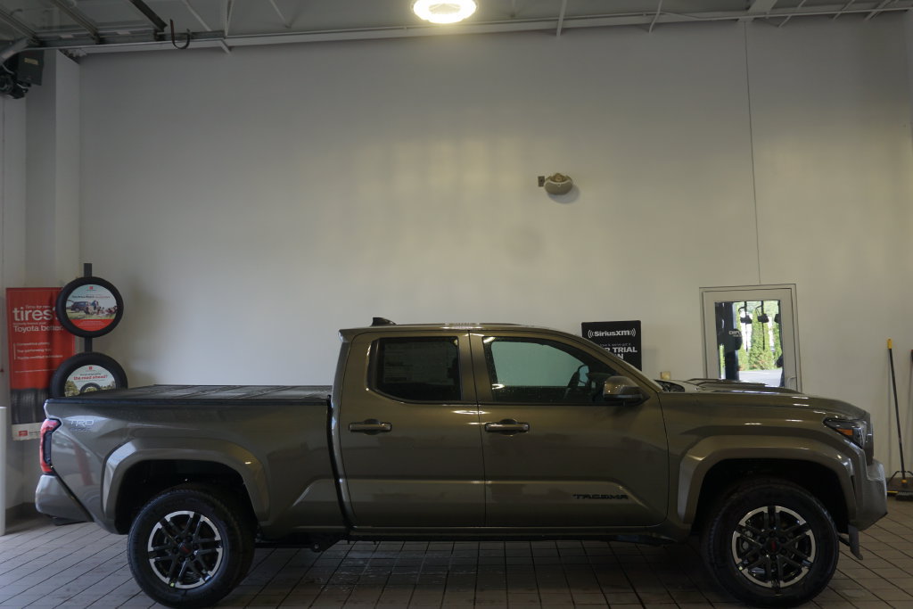 New 2026 Toyota Tacoma TRD Sport AWD/4WD image 15