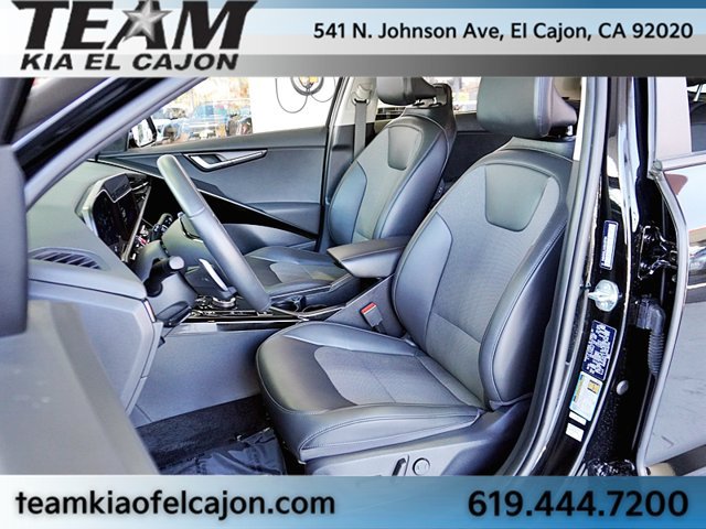 Certified 2025 Kia Niro Wind FWD image 17