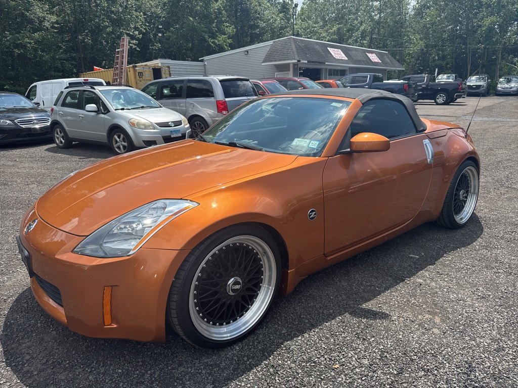 Used 2005 Nissan 350Z Touring video 1
