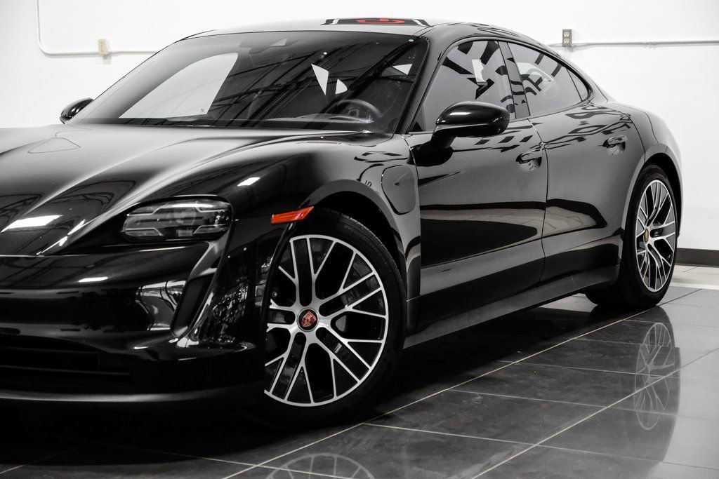 Used 2023 Porsche Taycan w/ Premium Package image 12