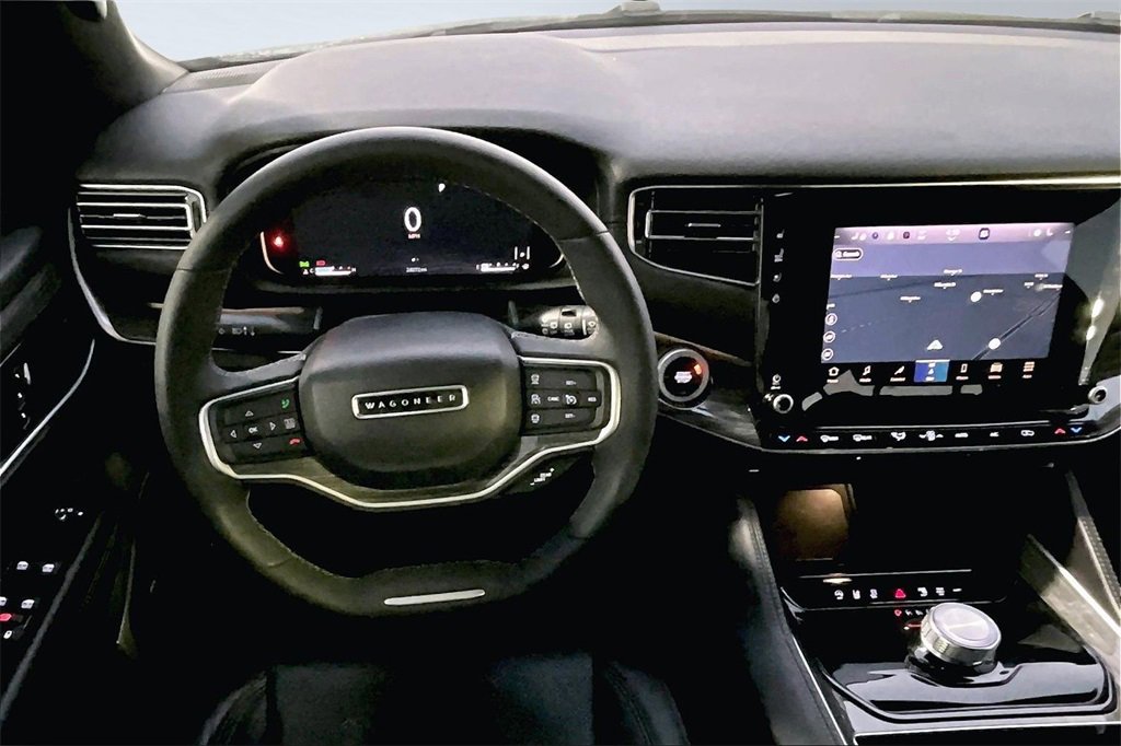 Used 2022 Jeep Wagoneer Series II image 6