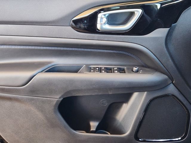 New 2026 Jeep Compass Latitude image 16