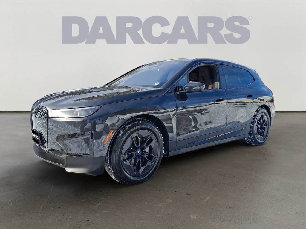 Used 2025 BMW iX xDrive50 w/ Premium Package image 3