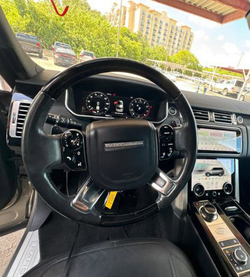 Used 2018 Land Rover Range Rover HSE AWD/4WD image 11
