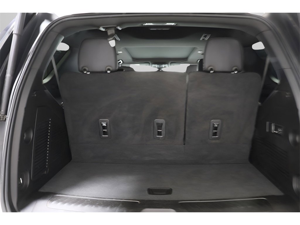 Used 2022 Chevrolet Tahoe LT w/ Luxury Package image 29