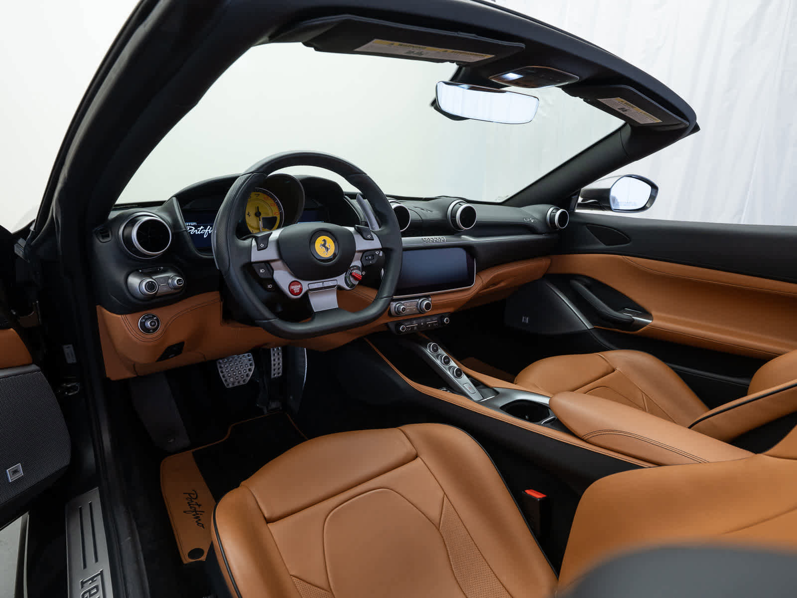 Certified 2019 Ferrari Portofino image 12