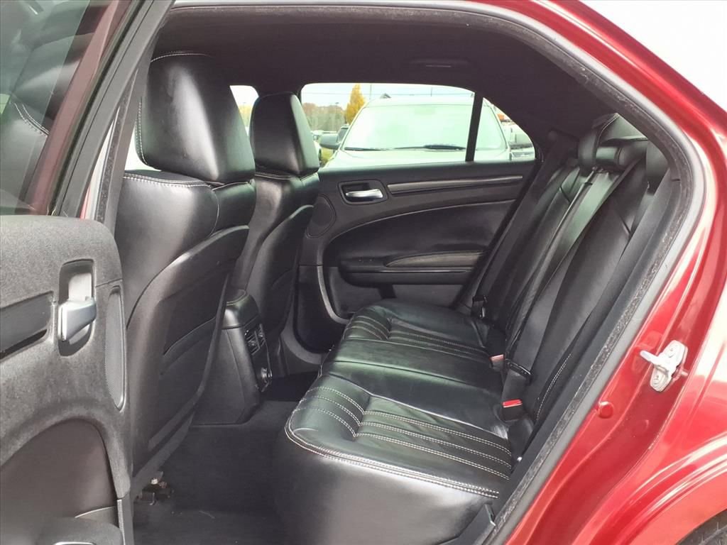 Used 2014 Chrysler 300 S image 11