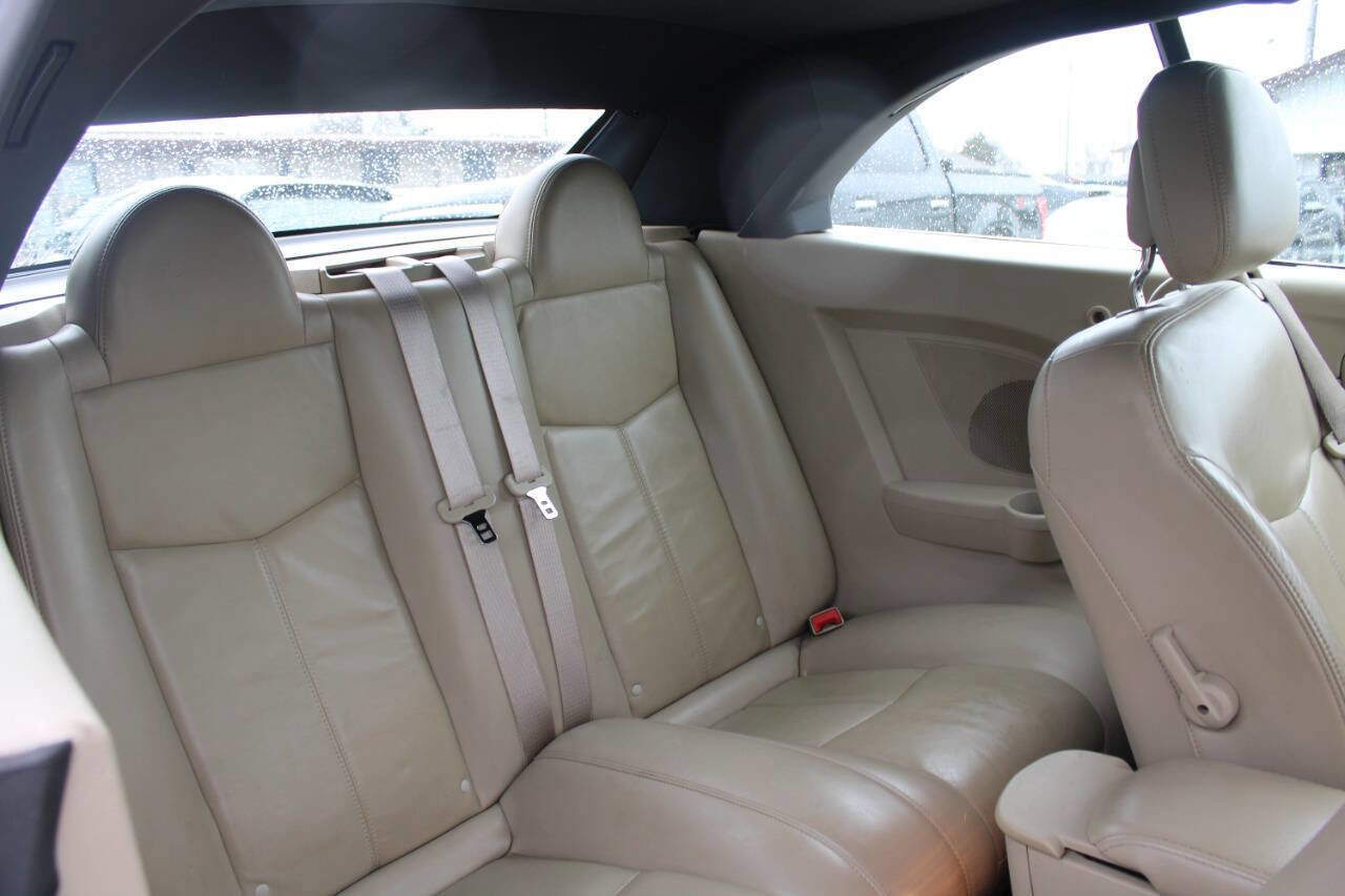 Used 2013 Chrysler 200 Limited image 12