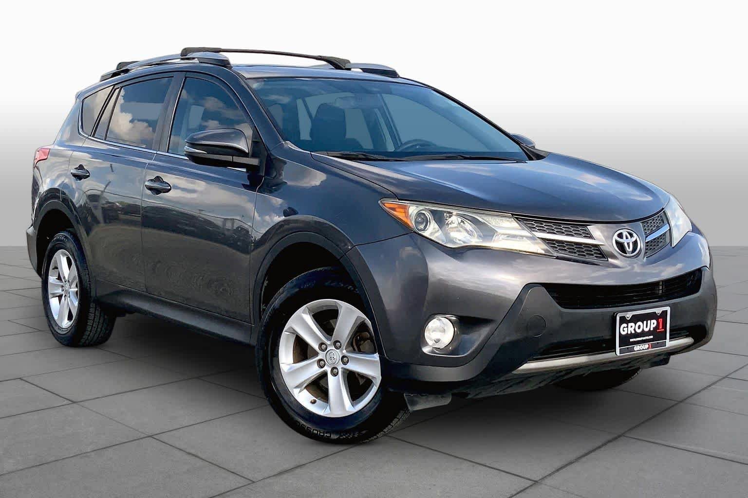 Used 2013 Toyota RAV4 XLE FWD image 3