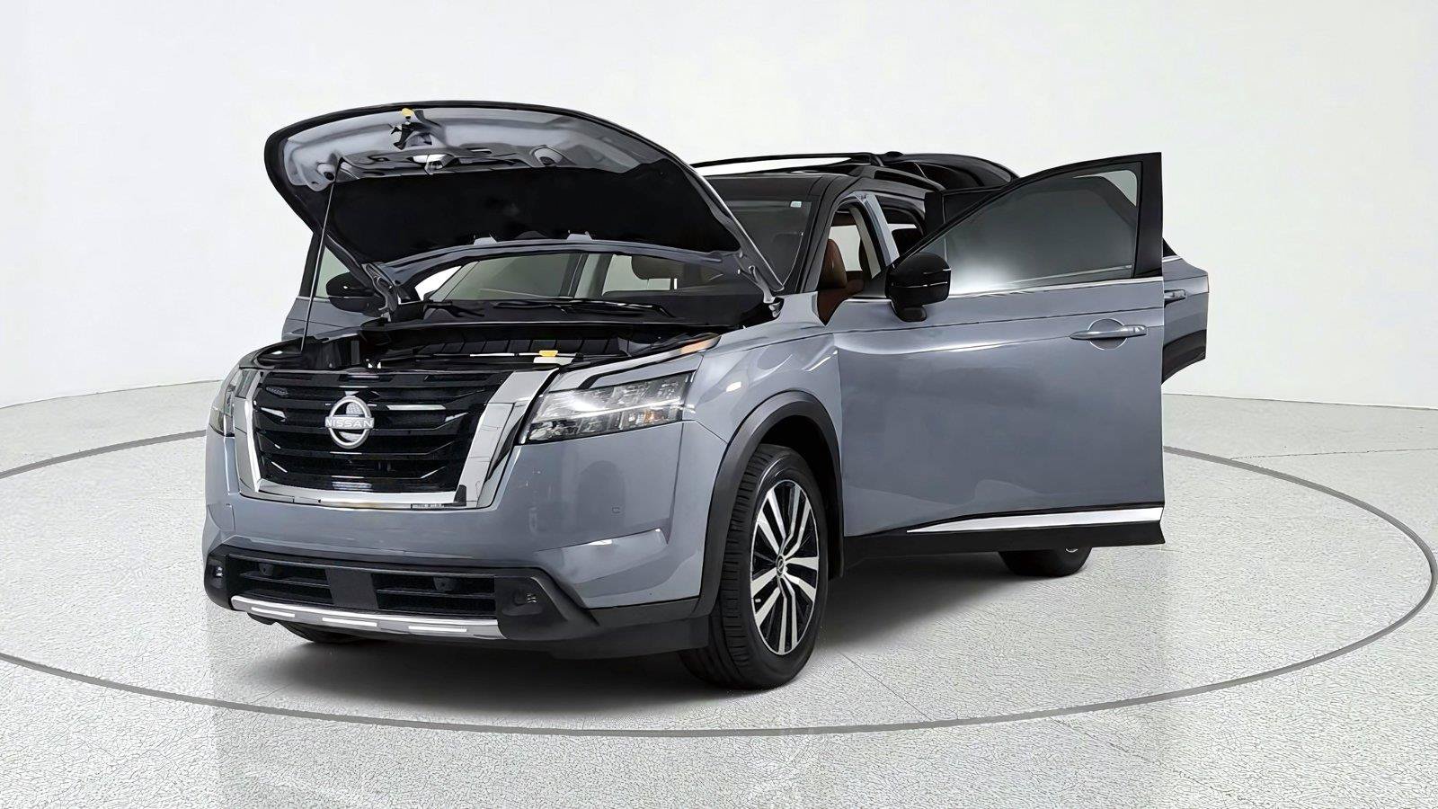 Used 2024 Nissan Pathfinder Platinum FWD image 10
