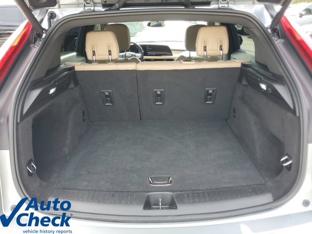 Certified 2024 Cadillac XT4 Luxury FWD image 10