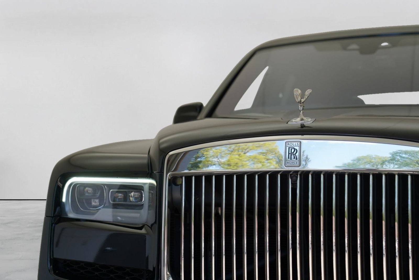 Certified 2020 Rolls-Royce Cullinan AWD/4WD image 46