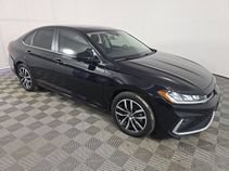 Used 2025 Volkswagen Jetta SE FWD image 23