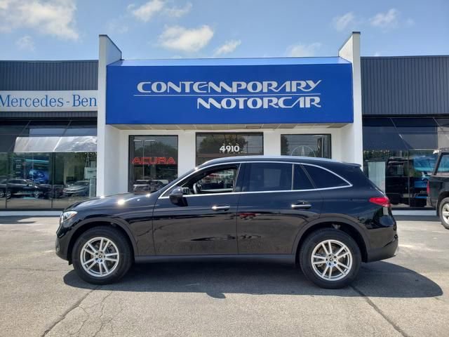 New 2025 Mercedes-Benz GLC 300 4MATIC image 1