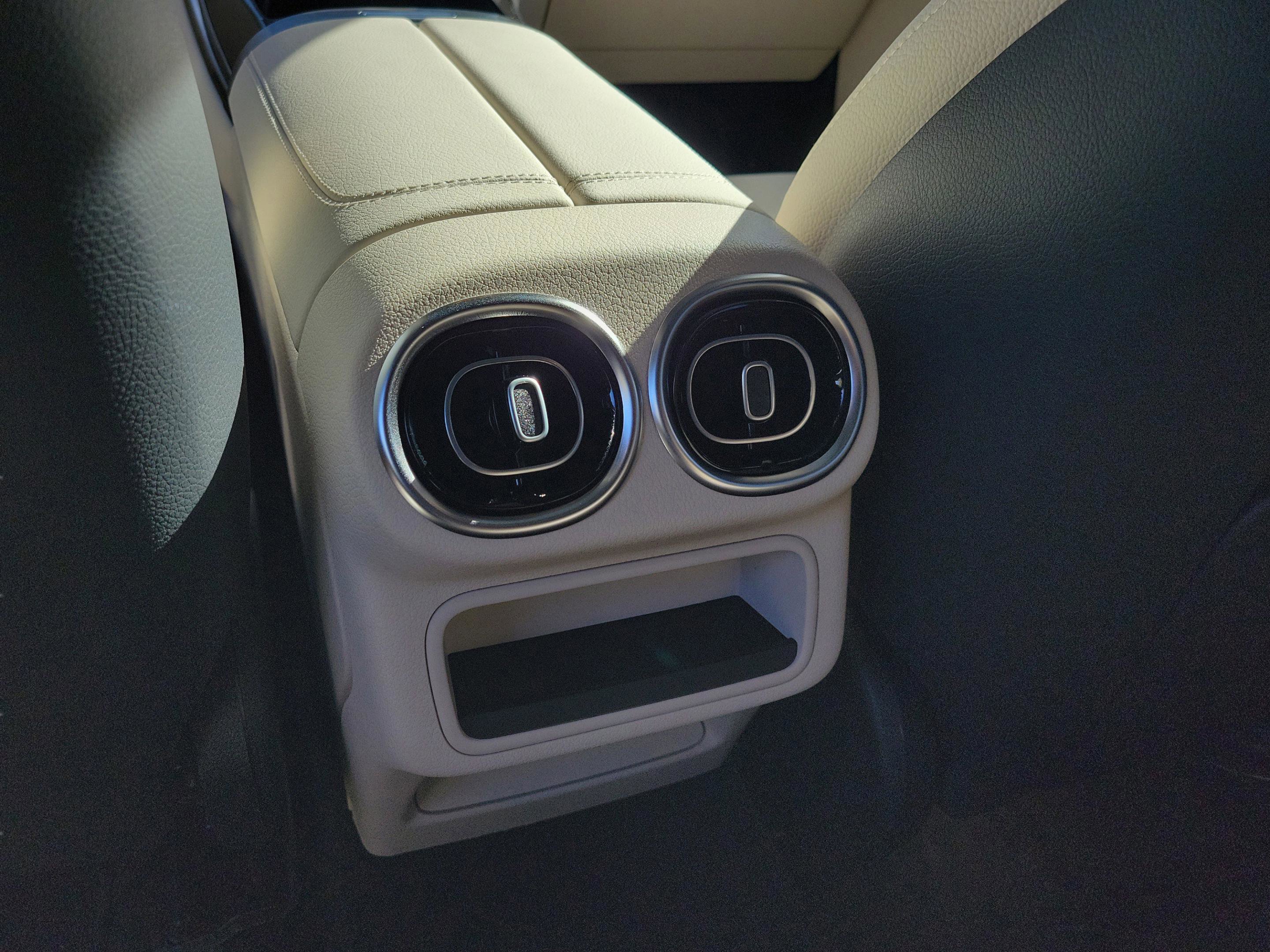 Certified 2026 Mercedes-Benz GLC 300 image 9