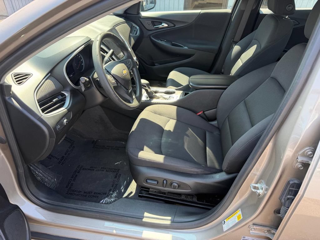 Used 2024 Chevrolet Malibu LT FWD image 16