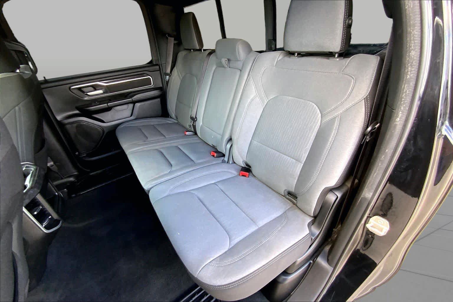 Used 2023 RAM 1500 Big Horn AWD/4WD image 39
