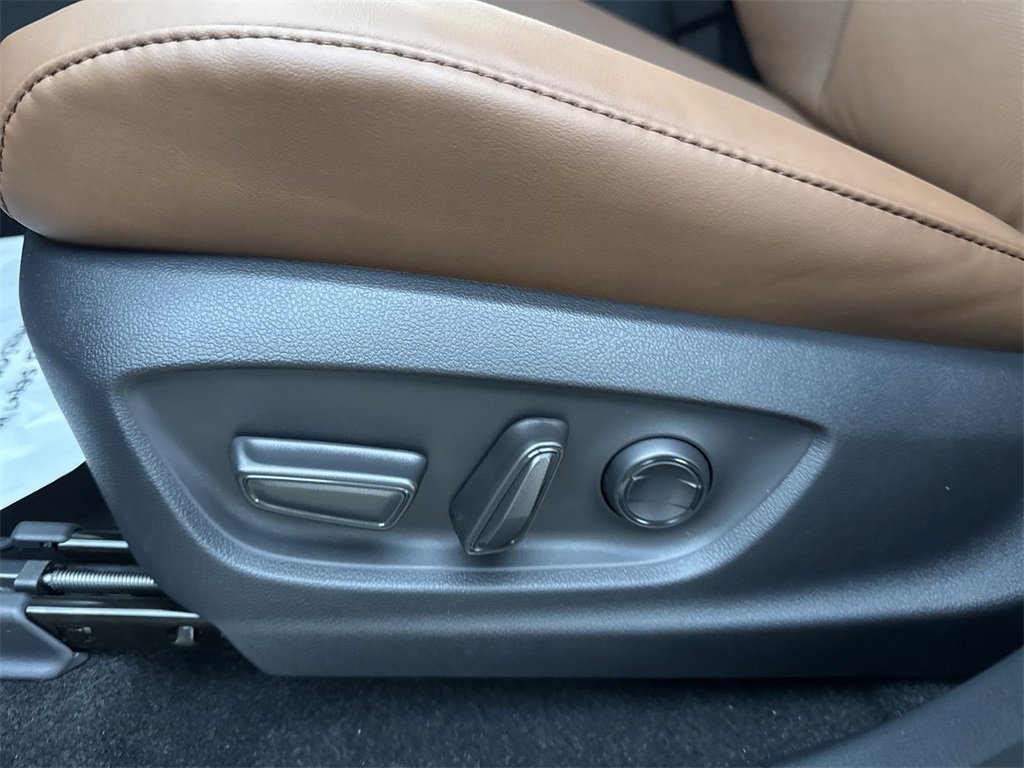 New 2026 Toyota Crown Signia image 14