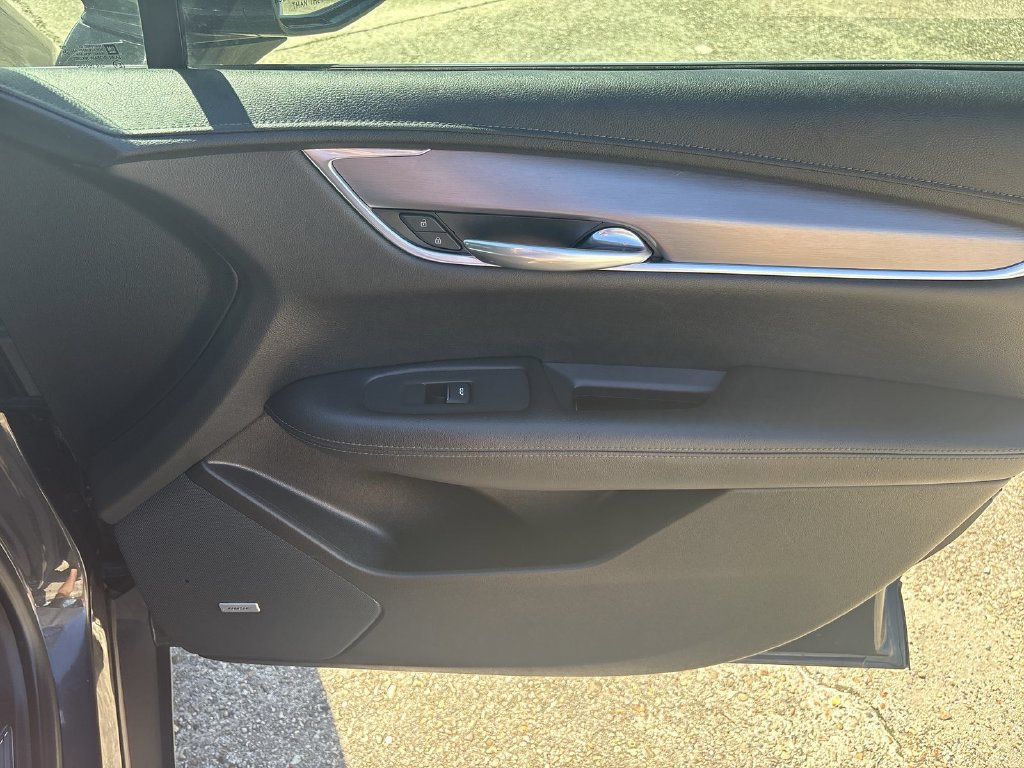 Used 2022 Cadillac XT5 Luxury FWD image 32