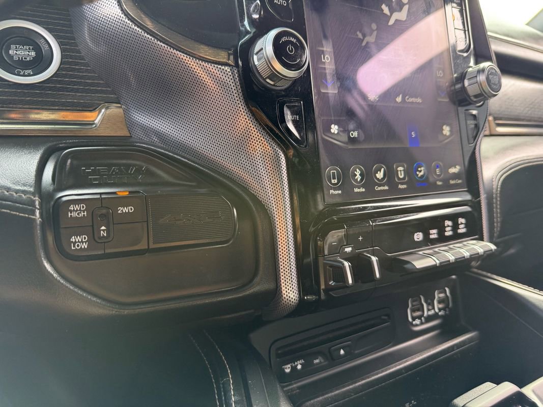 Used 2019 RAM 2500 Limited image 42