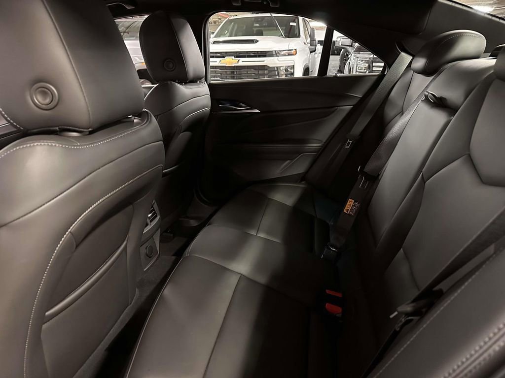 Used 2025 Cadillac CT4 Luxury image 17