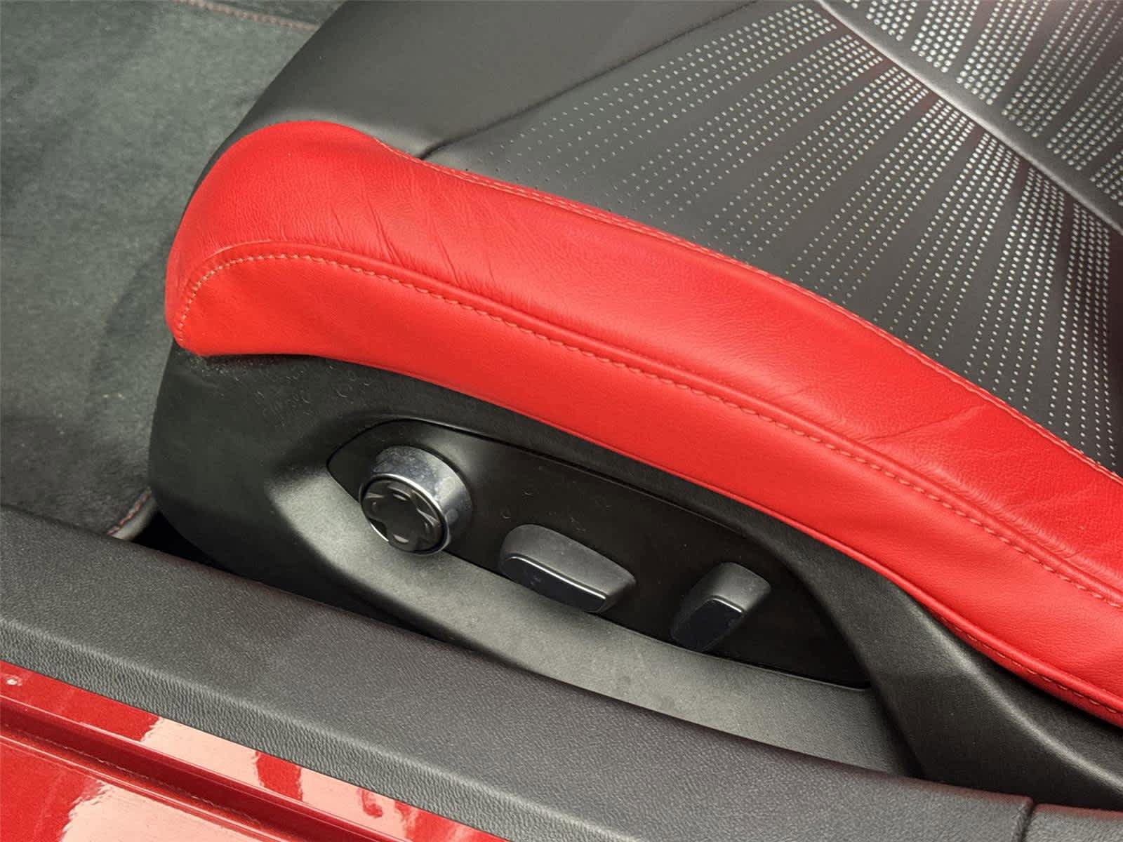 Used 2022 Chevrolet Corvette Stingray Premium Conv w/ Battery Protection Package RWD image 14