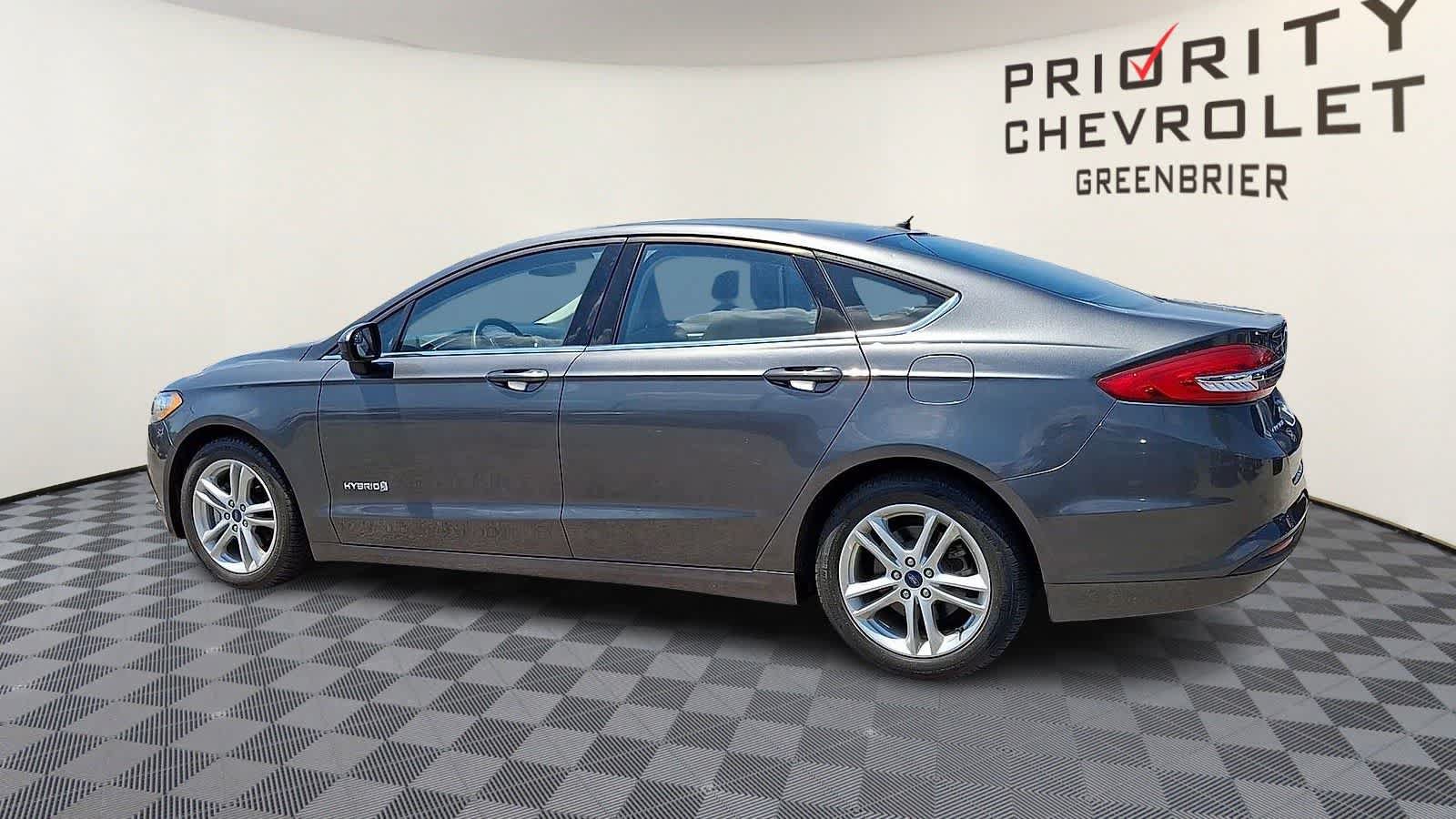 Used 2018 Ford Fusion S FWD image 6