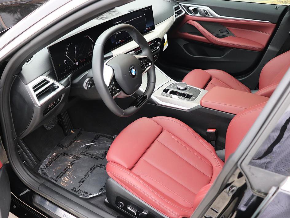 Used 2025 BMW 430i w/ Premium Package image 10