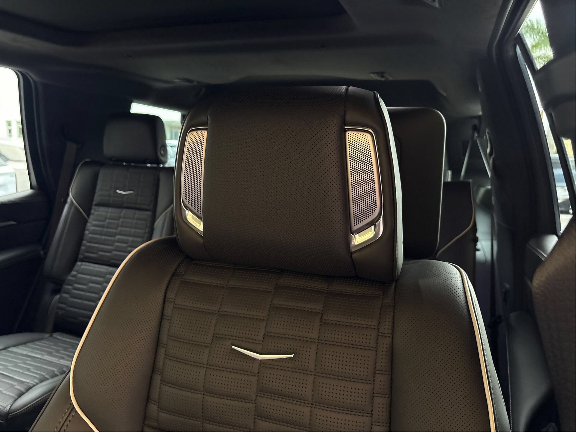 New 2026 Cadillac Escalade Platinum Sport AWD/4WD image 32