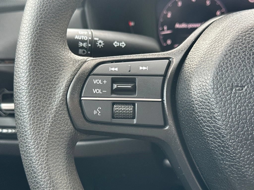 Used 2025 Honda Accord SE image 19