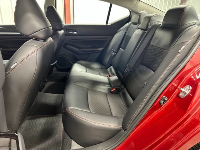 Used 2024 Nissan Altima 2.5 SR AWD/4WD image 16